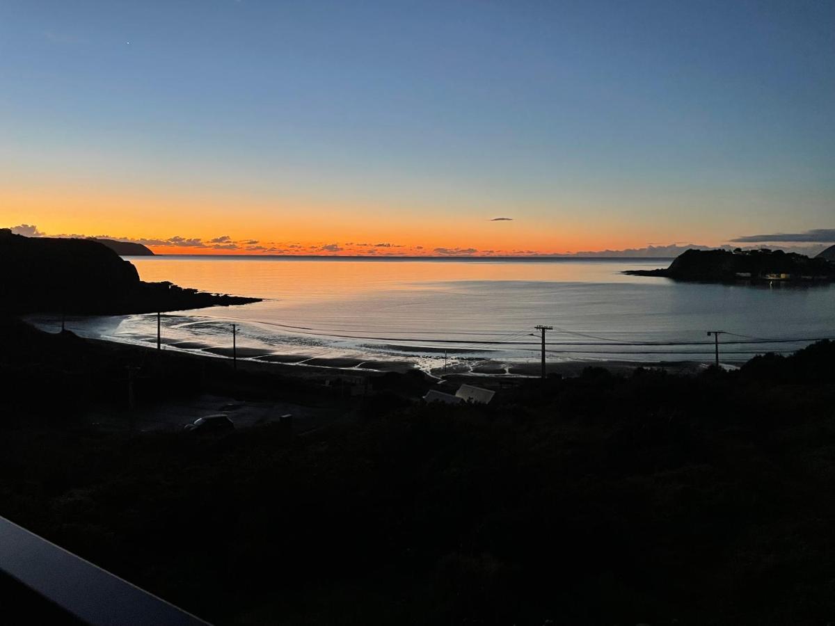 Ātahu Bed & Breakfast Porirua Bagian luar foto