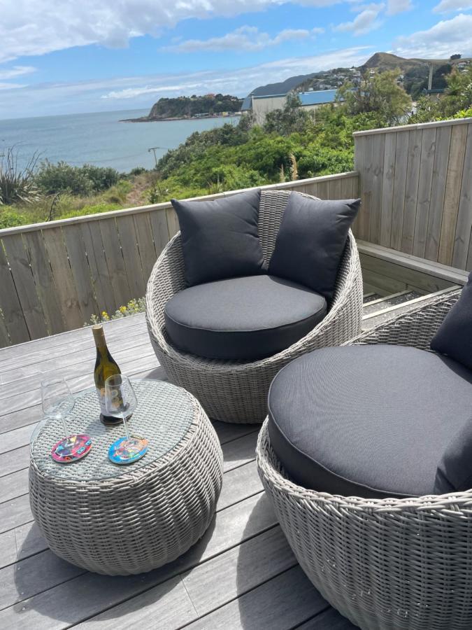 Ātahu Bed & Breakfast Porirua Bagian luar foto