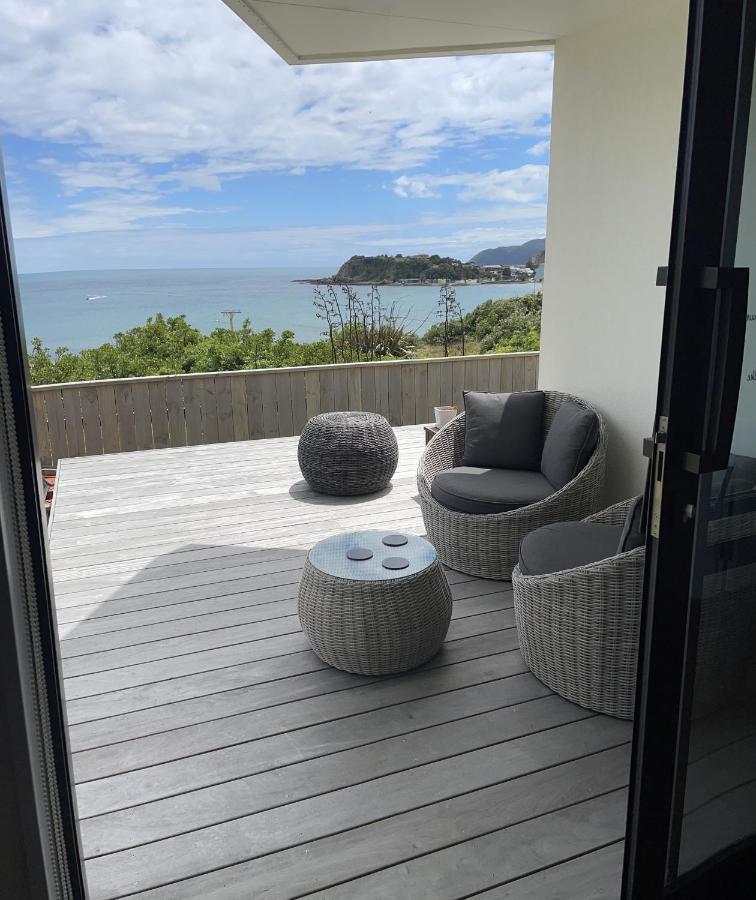 Ātahu Bed & Breakfast Porirua Bagian luar foto
